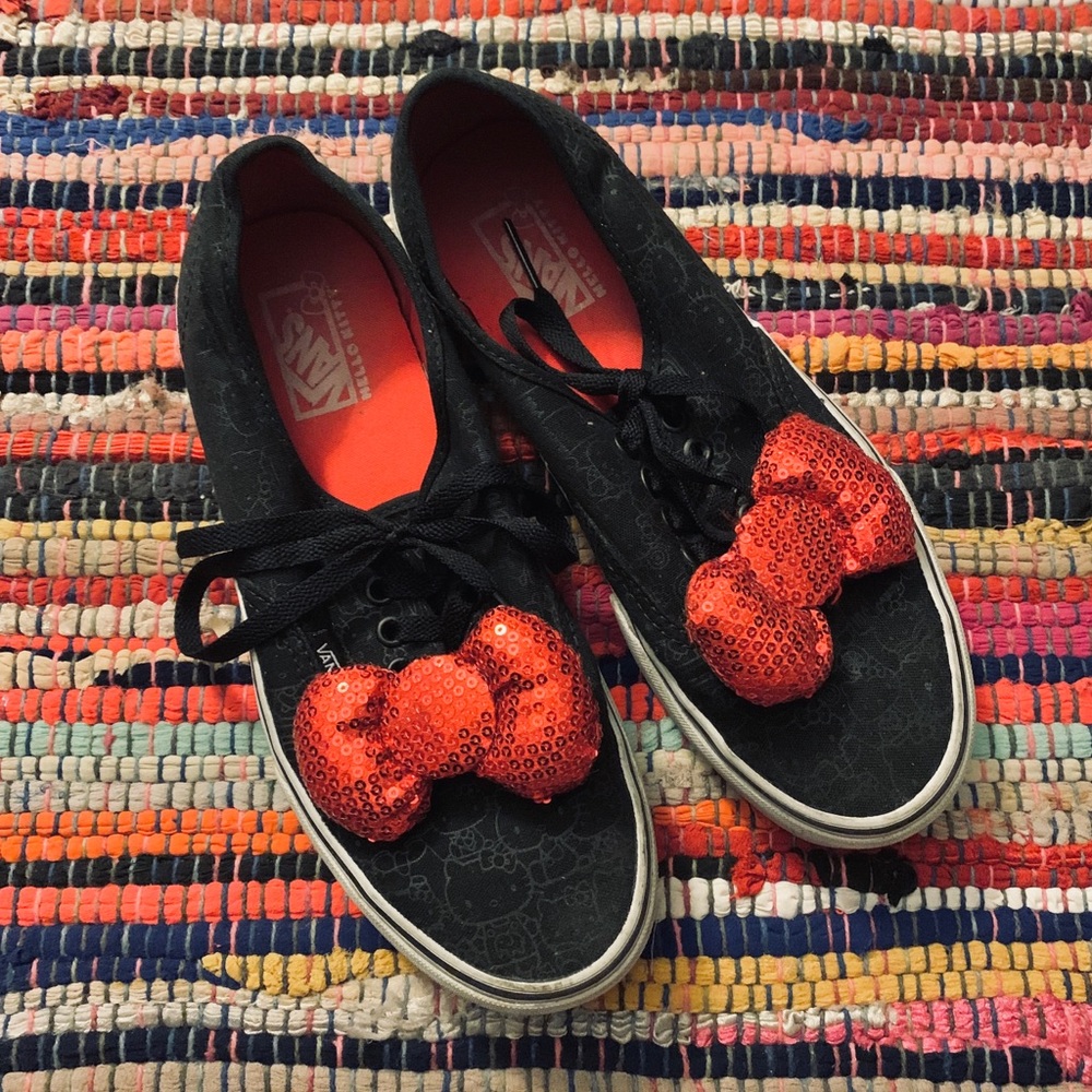 vans x hello kitty sequin bow skater shoes rare